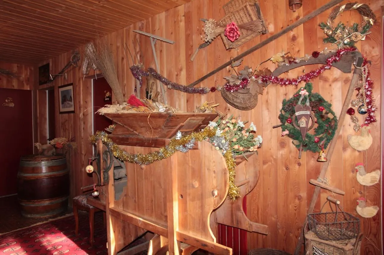 Guest House Chalet Saint Roch Albiez-Montrond France